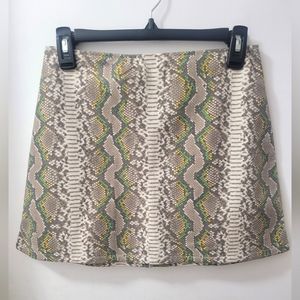Honey Punch snake print skirt sz Small